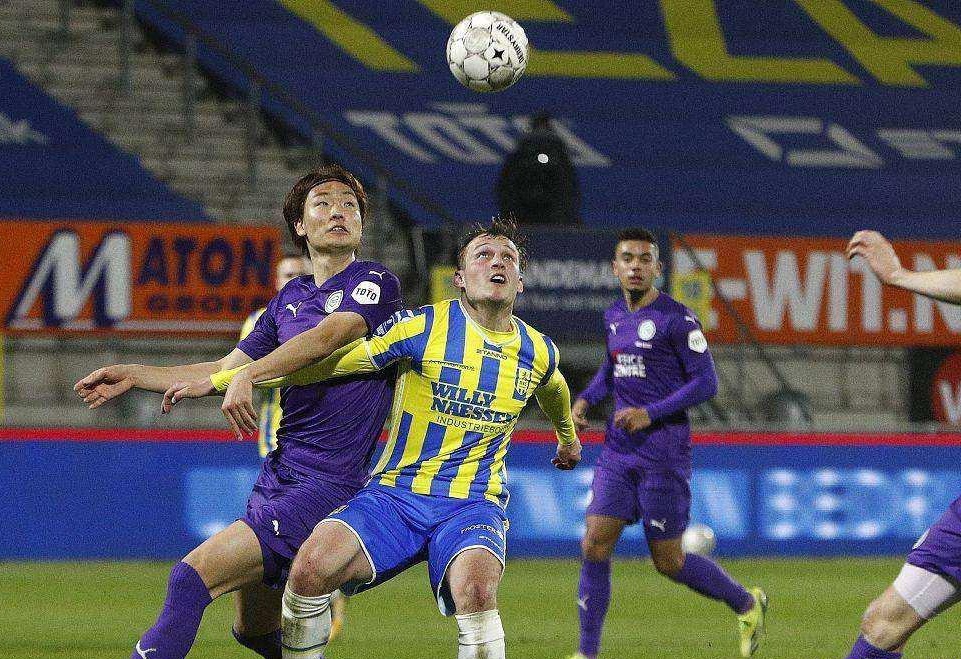 定位球解围 定位球解围